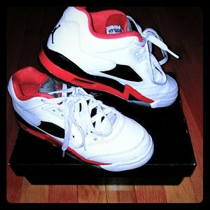 Jordan 5's size 5 1/2